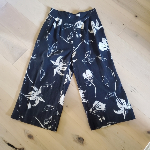 Phelia Roe Black Palm Pants - Picture 1 of 6